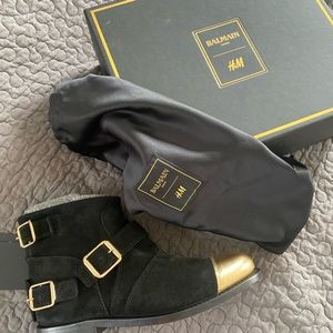 NWT Balmain gold toe buckle boots
